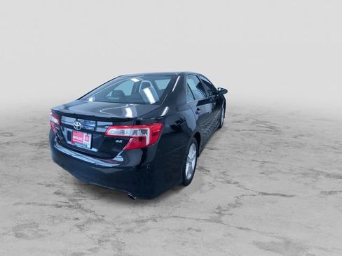 Used 2013 Toyota Camry SE image 10