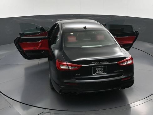 Used 2020 Maserati Quattroporte S GranSport Q4 AWD/4WD image 38