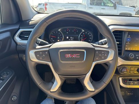 Used 2023 GMC Acadia SLT image 26