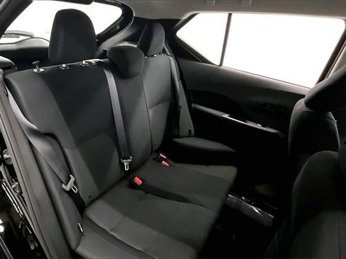 New 2025 Nissan Kicks Play S image 29