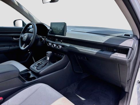 Certified 2026 Honda CR-V EX image 33
