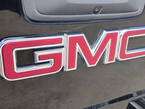 Used 2018 GMC Sierra 1500 SLE w/ SLE Value Package AWD/4WD image 12