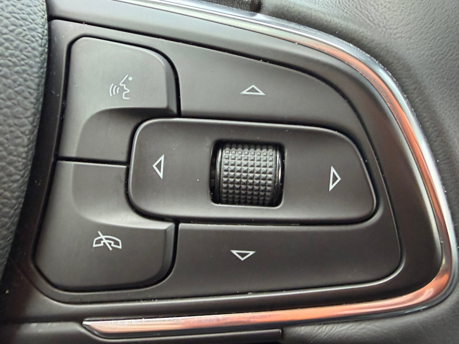 Used 2023 Buick Envision Preferred w/ Sport Touring Package AWD/4WD image 23