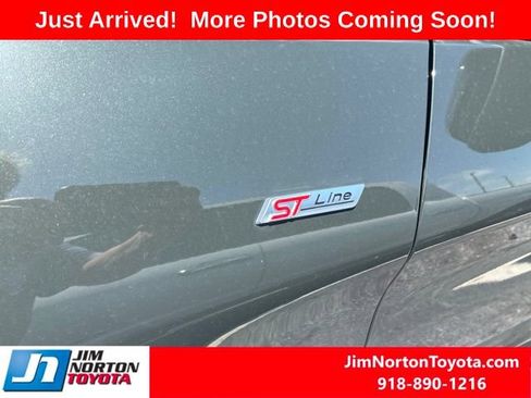 Used 2023 Ford Explorer ST-Line AWD/4WD image 7