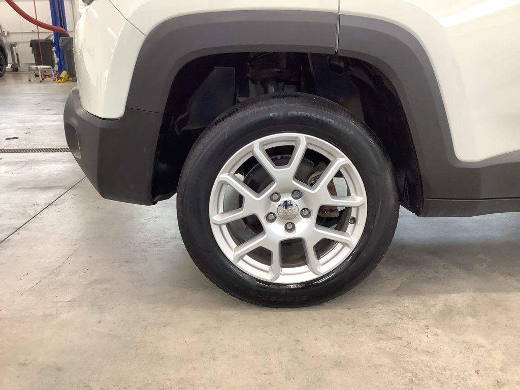 Used 2021 Jeep Renegade Limited AWD/4WD image 26