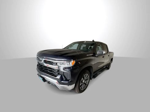 Used 2022 Chevrolet Silverado 1500 LT AWD/4WD image 4