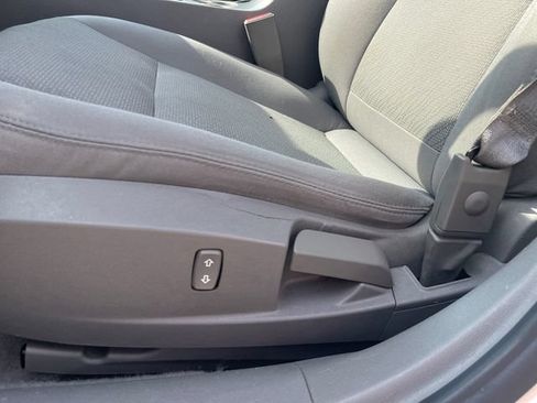 Used 2016 Chevrolet Malibu LS FWD image 17