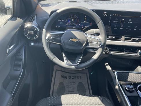 New 2026 Chevrolet Equinox LT FWD image 13