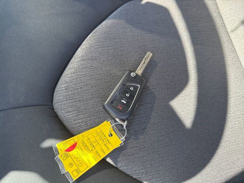 Used 2024 Toyota Camry LE image 32