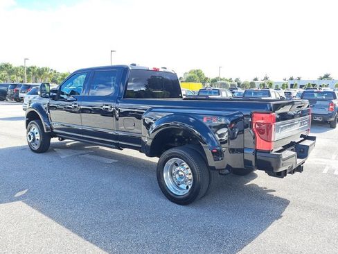 Certified 2021 Ford F450 Platinum w/ FX4 Off-Road Package image 5