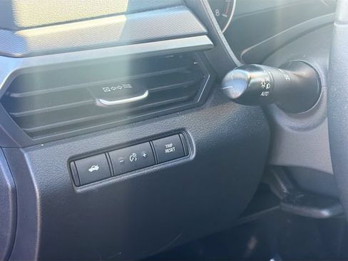 Used 2024 Nissan Altima 2.5 SR AWD/4WD image 9