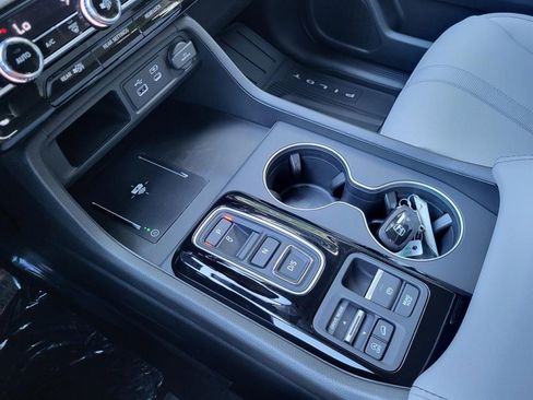 New 2025 Honda Pilot EX-L image 16