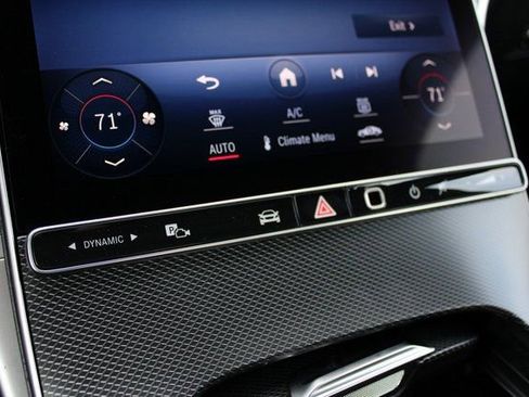 Used 2024 Mercedes-Benz C 300 4MATIC Sedan image 11