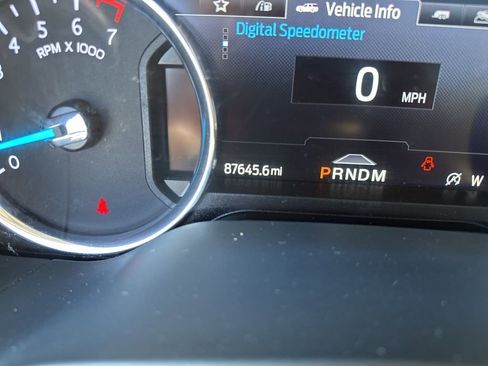 Used 2021 Ford Expedition Max XLT image 23