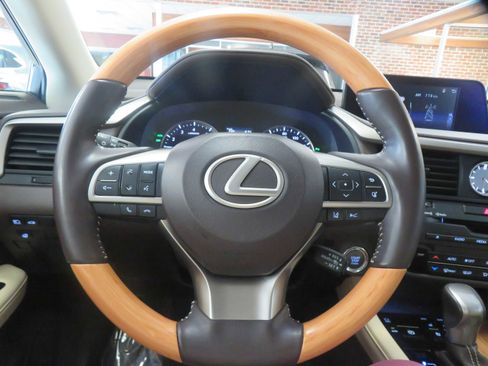 Used 2018 Lexus RX 350L FWD image 34