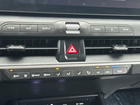 Used 2025 Kia K4 LXS image 16