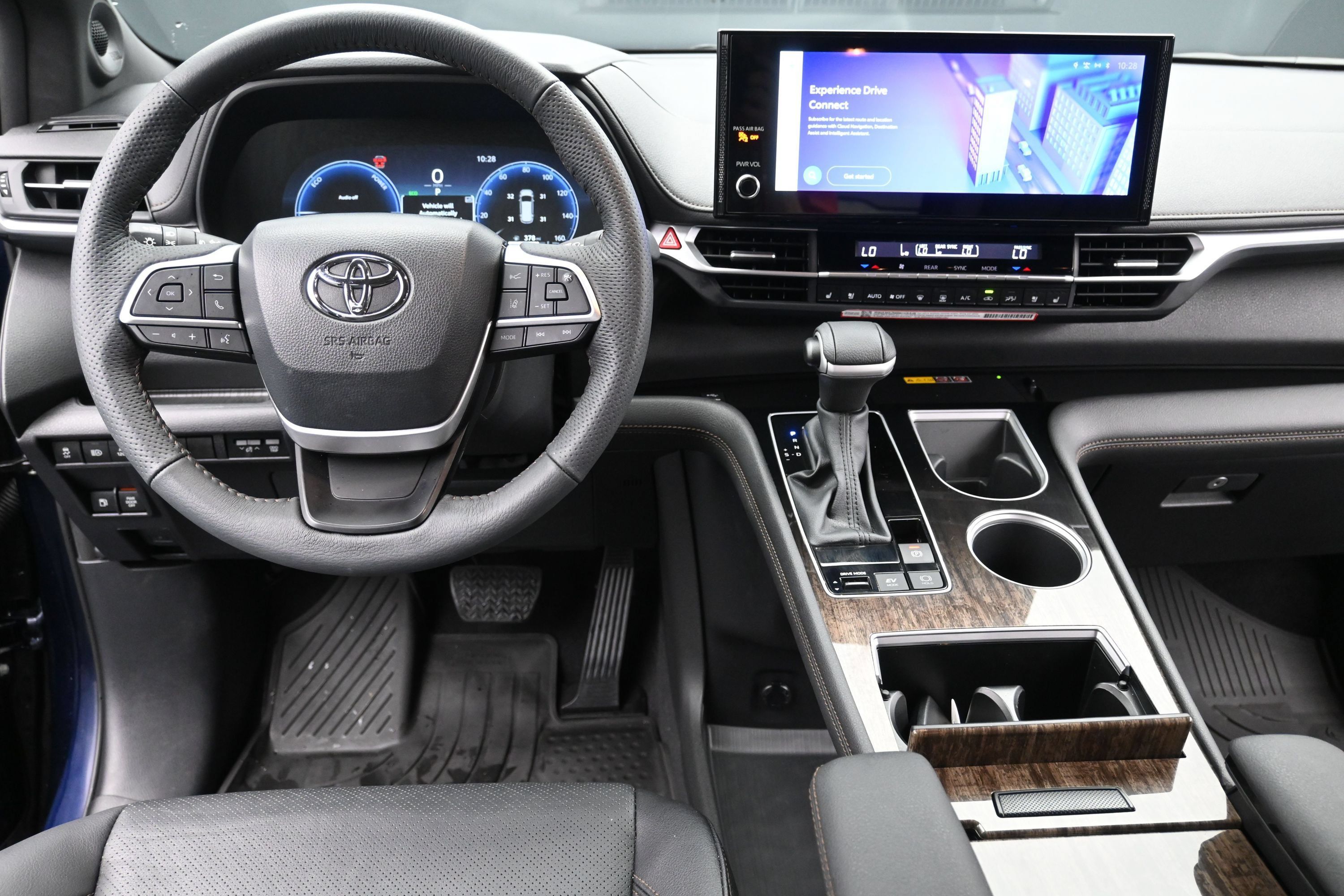Used 2026 Toyota Sienna Limited FWD image 21
