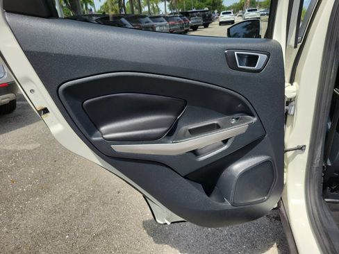 Used 2020 Ford EcoSport Titanium FWD image 7