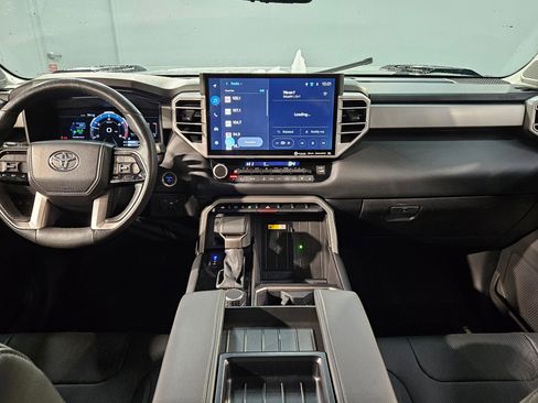 Used 2024 Toyota Tundra Limited image 10