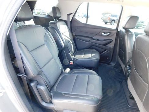 Used 2018 Chevrolet Traverse Premier w/ Driver Confidence II Package image 11