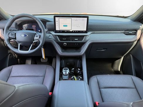 New 2026 Ford Explorer Platinum RWD image 11