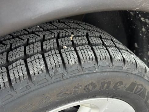 Used 2016 Buick Encore Convenience AWD/4WD image 37