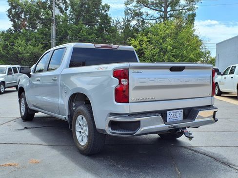 Used 2021 Chevrolet Silverado 1500 LT w/ Remote Start Package AWD/4WD image 3