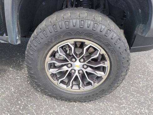 Used 2022 Chevrolet Colorado ZR2 image 10