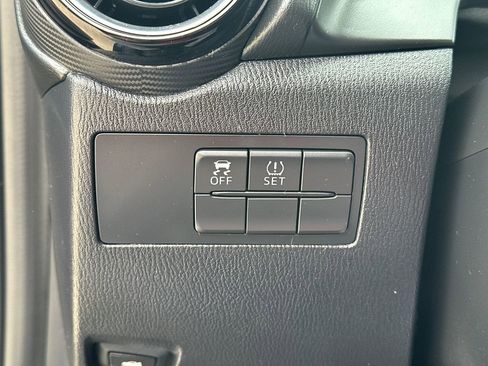 Used 2017 Toyota Yaris iA FWD image 16
