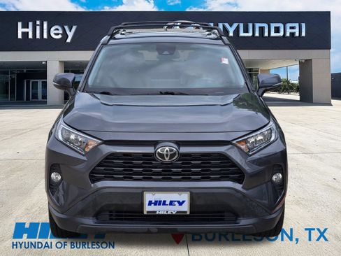 Used 2021 Toyota RAV4 XLE Premium FWD image 6