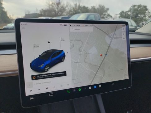 Used 2022 Tesla Model Y Long Range image 19