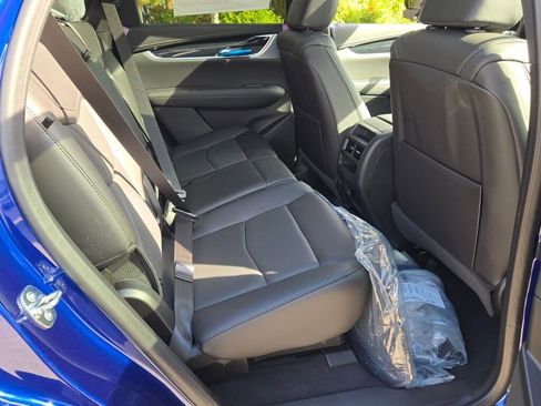 New 2025 Cadillac XT5 Premium Luxury image 10