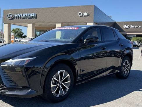 Used 2023 Lexus RZ 450e Premium image 4