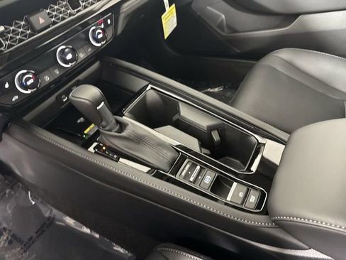 Used 2025 Honda Accord Touring image 18