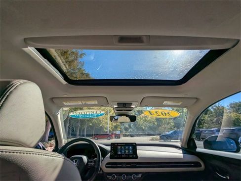 Certified 2024 Honda HR-V EX-L image 18