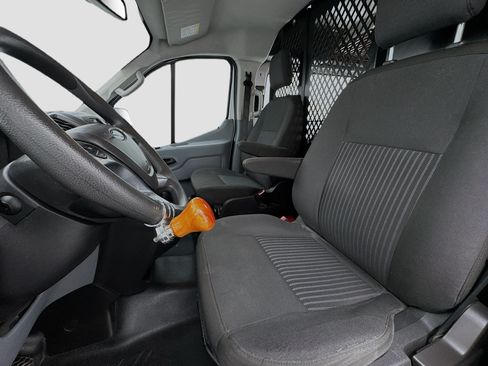 Used 2018 Ford Transit 250 130 Low Roof w/ Exterior Upgrade Package RWD image 12