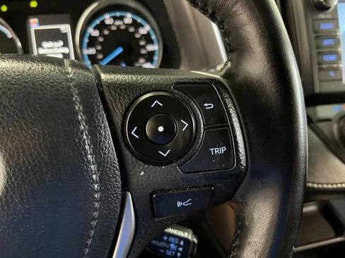 Used 2018 Toyota RAV4 XLE w/ Convenience Package AWD/4WD image 27