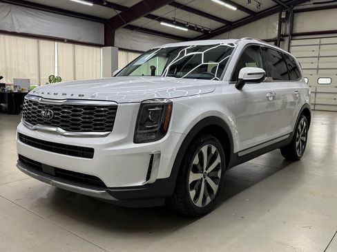 Used 2021 Kia Telluride S AWD/4WD image 5