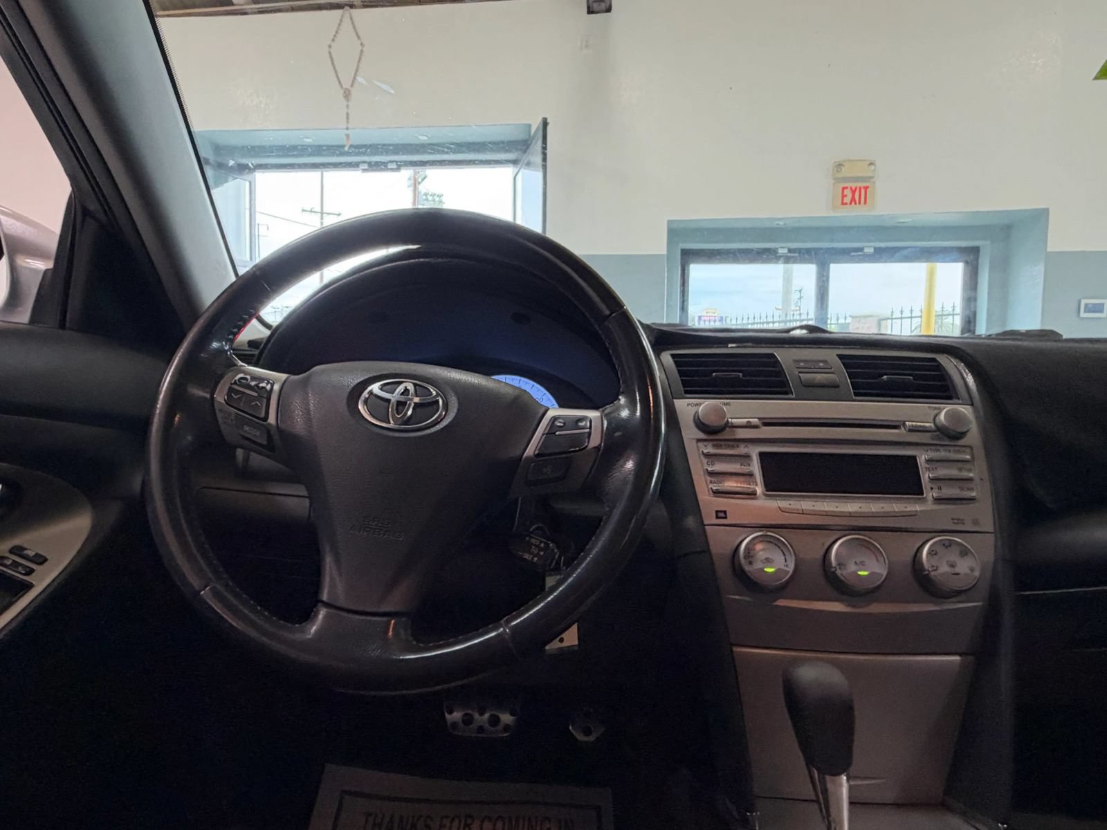 Used 2011 Toyota Camry SE w/ SE Extra-Value Pkg #1 FWD image 13
