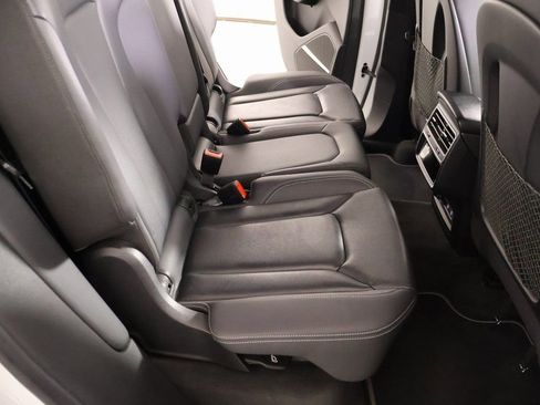 Used 2021 Audi Q8 Prestige w/ Prestige Package image 14