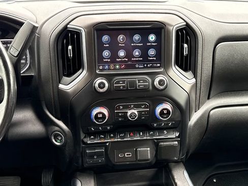 Used 2021 GMC Sierra 1500 AT4 w/ Driver Alert Package II AWD/4WD image 9