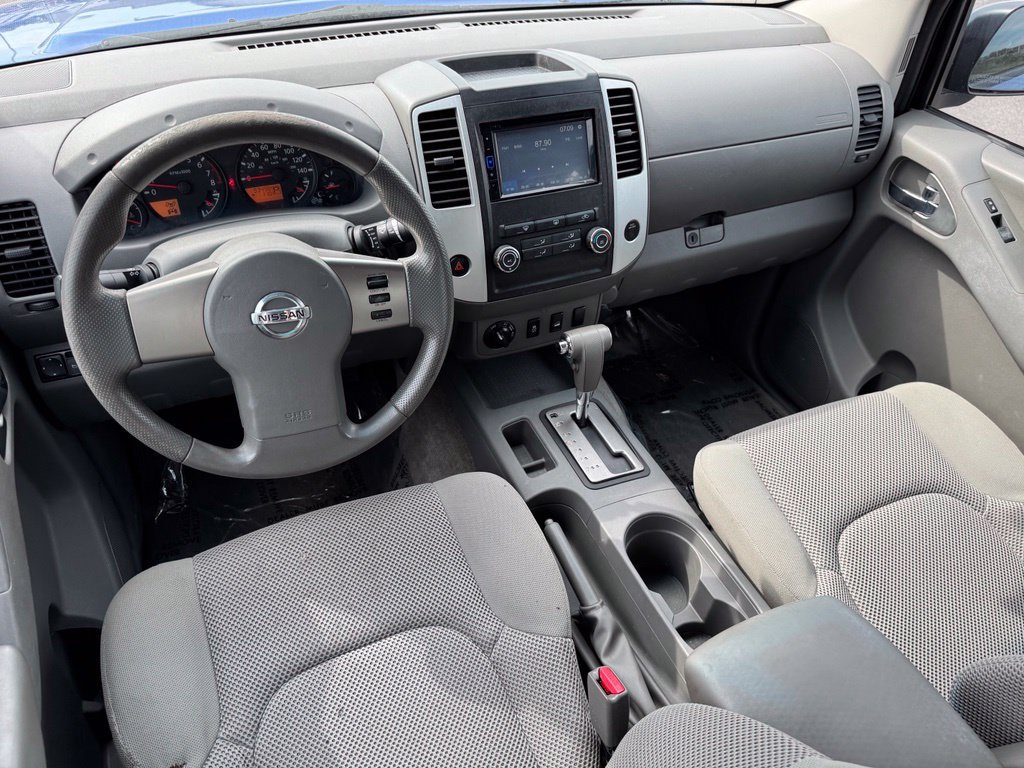 Used 2012 Nissan Frontier SV AWD/4WD image 11