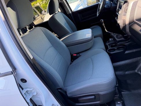 Used 2013 RAM 3500 Tradesman w/ Chrome Appearance Group image 25