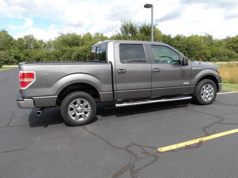 Used 2011 Ford F150 XLT w/ XLT Chrome Pkg RWD image 6
