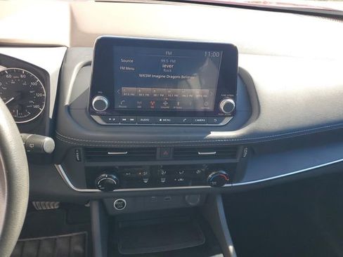 Used 2021 Nissan Rogue S image 13