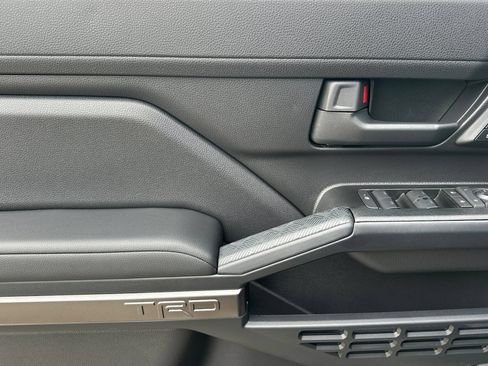 New 2026 Toyota 4Runner TRD Off-Road Premium AWD/4WD image 10
