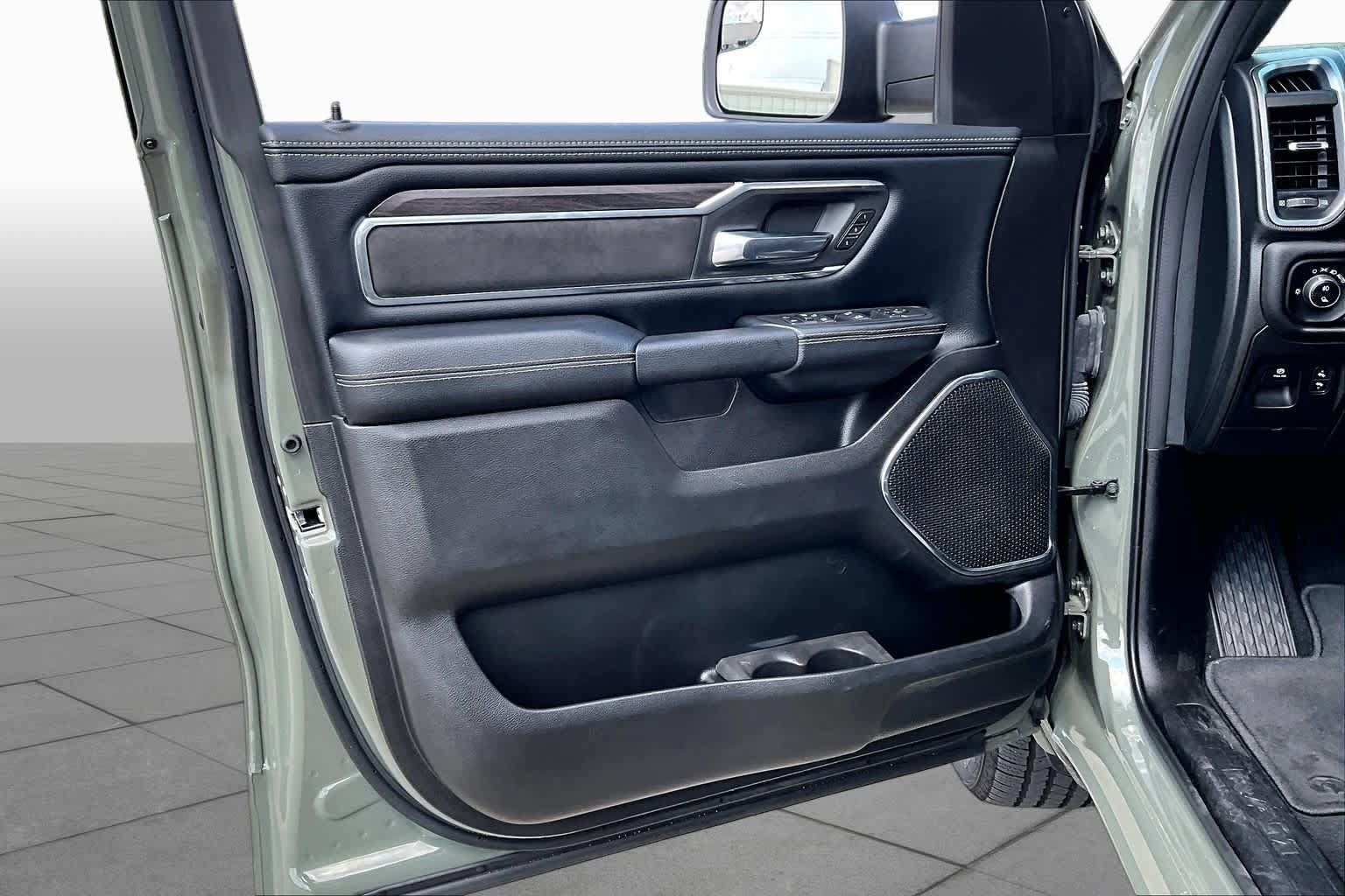 Used 2026 RAM 1500 Laramie AWD/4WD image 22