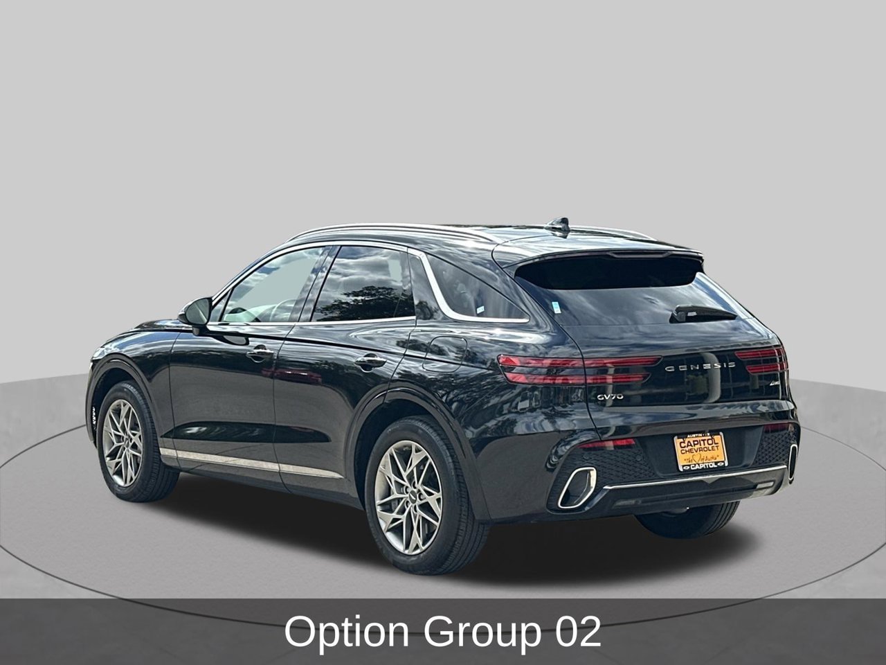 Used 2025 Genesis GV70 2.5T w/ Select Package AWD/4WD image 3