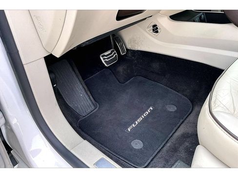 Used 2017 Ford Fusion Platinum FWD image 30