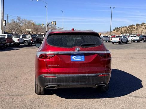 Used 2023 Buick Enclave Essence image 26